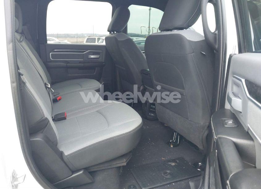 Photo 8 of 2021 Ram 2500 BIG HORN 4X4 6'4 BOX (VIN 3C6UR5DL0MG656362)