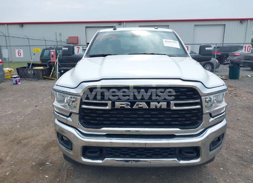 Photo 12 of 2024 Ram 2500 BIG HORN 4X4 6'4 BOX (VIN 3C6UR5DL0RG154118)