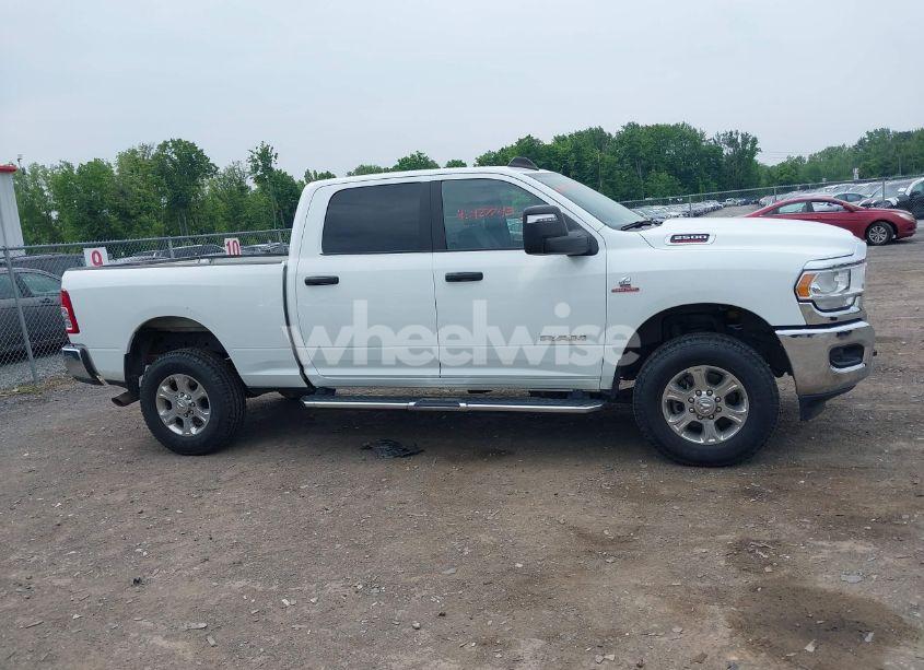 Photo 13 of 2024 Ram 2500 BIG HORN 4X4 6'4 BOX (VIN 3C6UR5DL0RG154118)