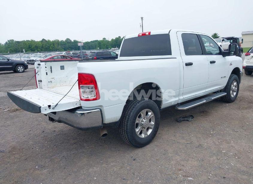 Photo 4 of 2024 Ram 2500 BIG HORN 4X4 6'4 BOX (VIN 3C6UR5DL0RG154118)