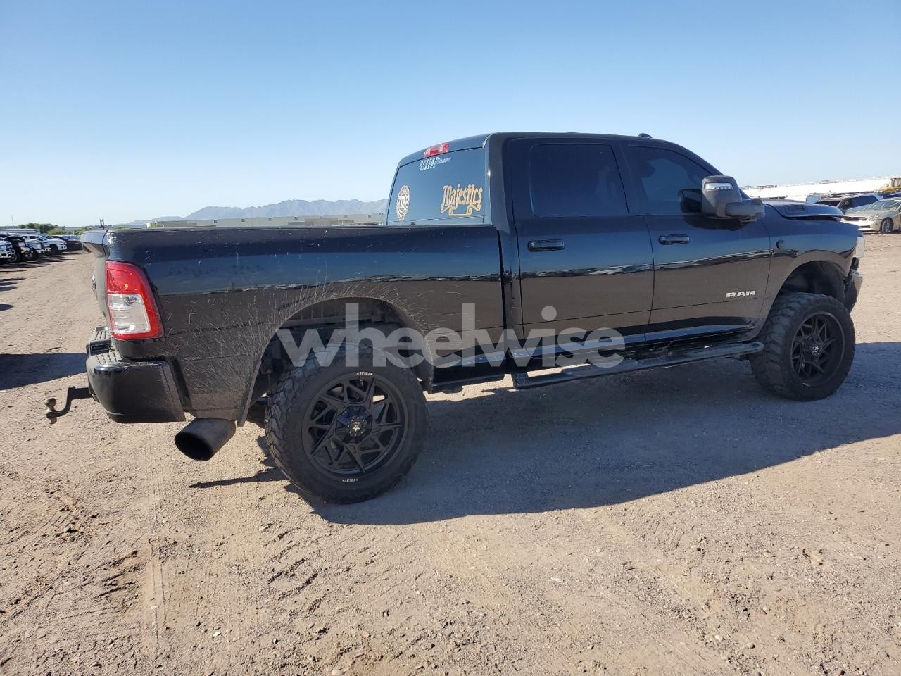 Photo 3 of 2024 RAM 2500 BIG HORN (VIN 3C6UR5DL0RG252680)