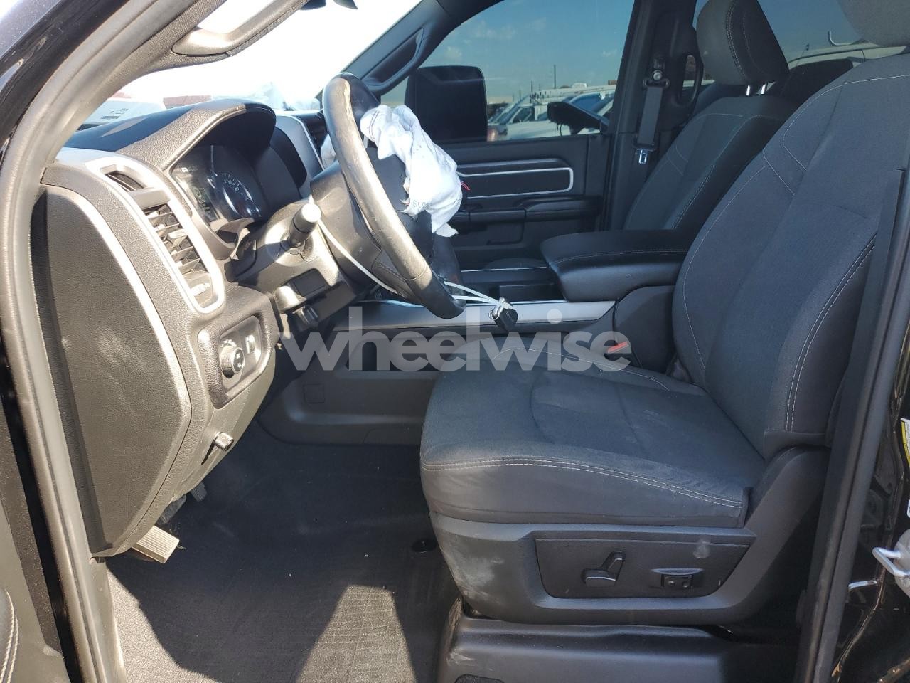 Photo 7 of 2024 RAM 2500 BIG HORN (VIN 3C6UR5DL0RG252680)