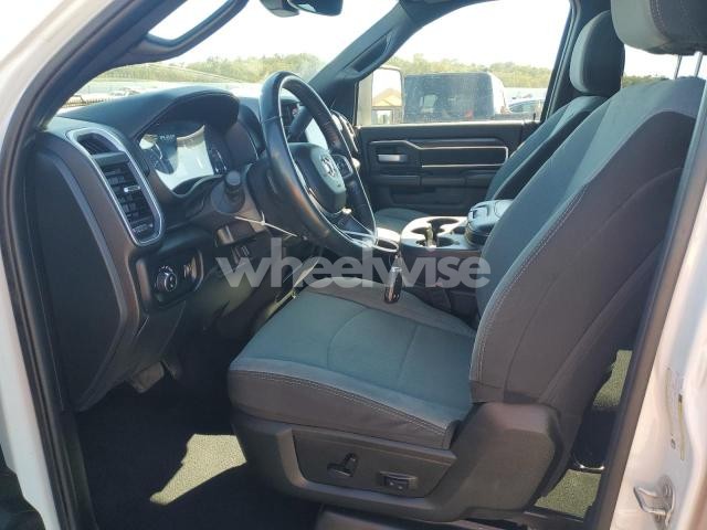 Photo 3 of 2024 RAM 2500 BIG HORN (VIN 3C6UR5DL0RG291429)