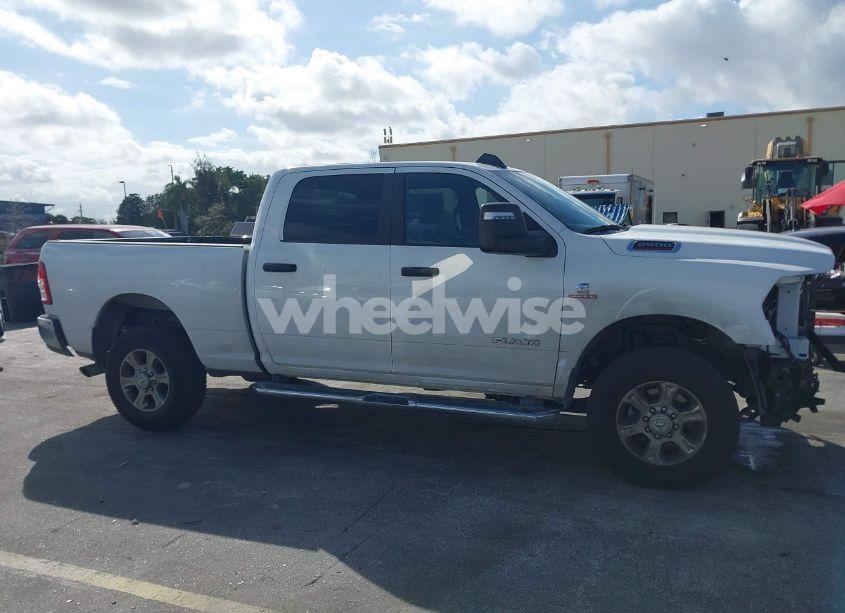 Photo 13 of 2024 Ram 2500 BIG HORN 4X4 6'4 BOX (VIN 3C6UR5DL0RG338233)