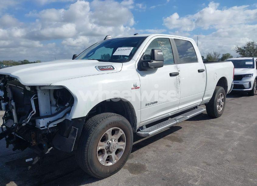 Photo 2 of 2024 Ram 2500 BIG HORN 4X4 6'4 BOX (VIN 3C6UR5DL0RG338233)