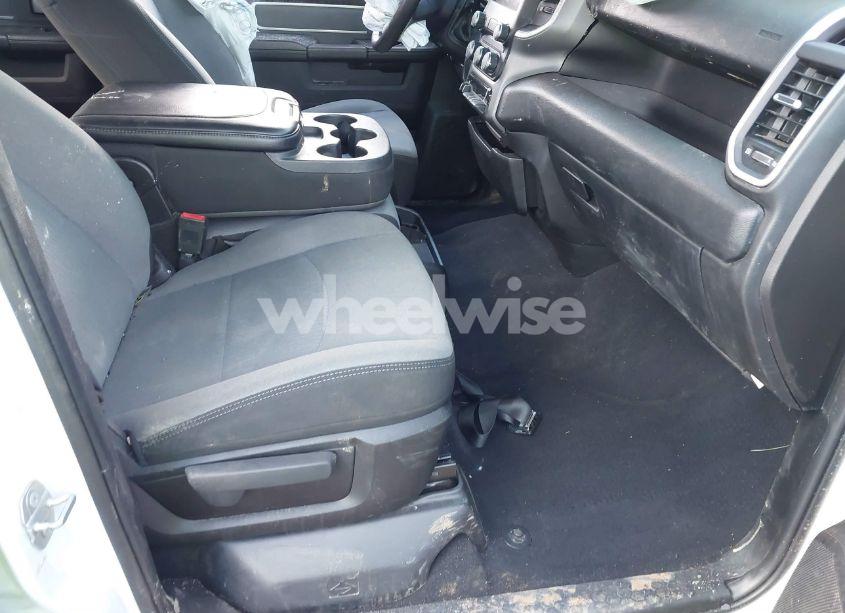 Photo 5 of 2022 Ram 2500 BIG HORN 4X4 6'4 BOX (VIN 3C6UR5DL1NG182309)