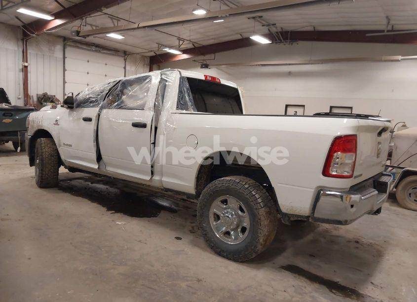 Photo 3 of 2022 Ram 2500 BIG HORN 4X4 6'4 BOX (VIN 3C6UR5DL1NG336663)