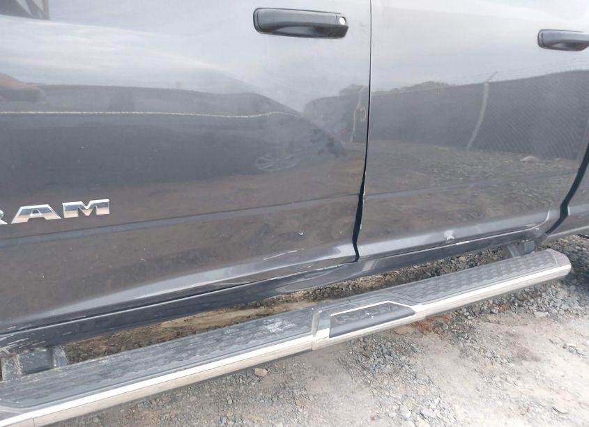 Photo 17 of 2024 Ram 2500 BIG HORN 4X4 6'4 BOX (VIN 3C6UR5DL1RG154158)