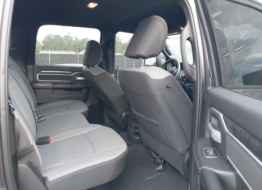 Photo 8 of 2024 Ram 2500 BIG HORN 4X4 6'4 BOX (VIN 3C6UR5DL1RG154158)