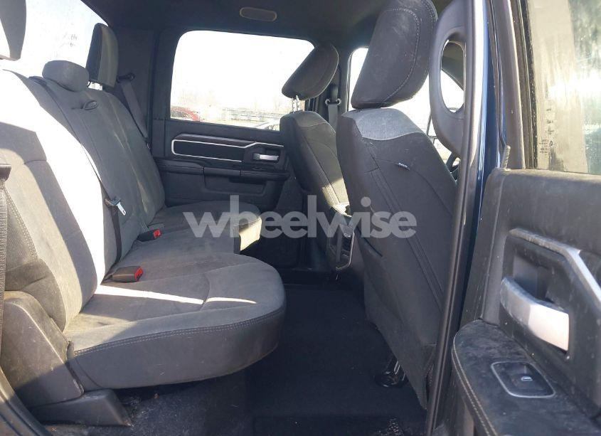 Photo 8 of 2024 Ram 2500 BIG HORN 4X4 6'4 BOX (VIN 3C6UR5DL1RG235886)