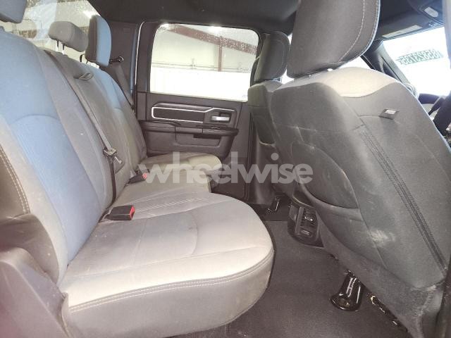 Photo 9 of 2024 RAM 2500 BIG HORN (VIN 3C6UR5DL1RG266717)