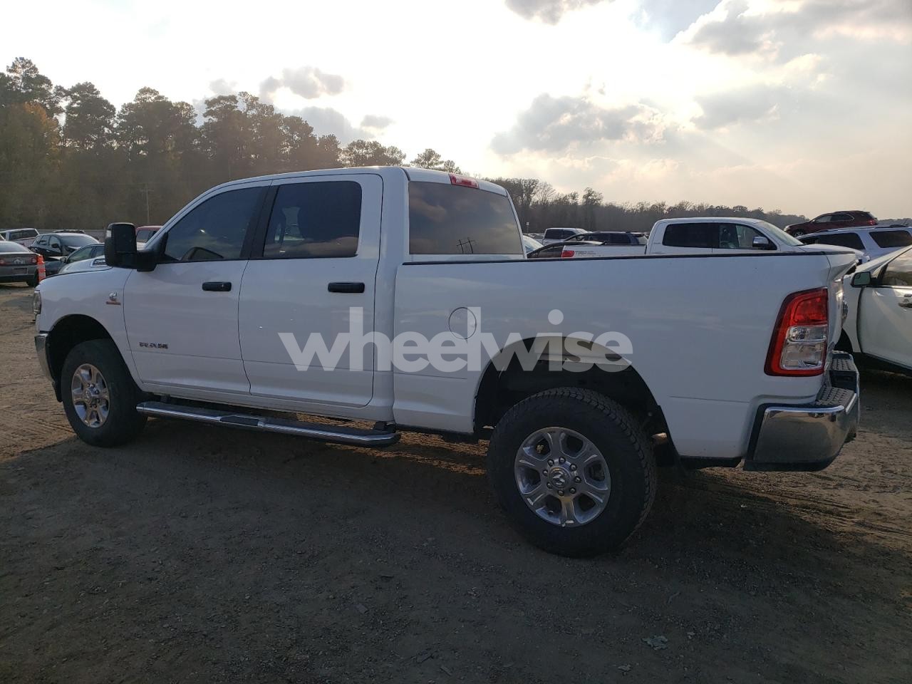Photo 2 of 2024 RAM 2500 BIG HORN (VIN 3C6UR5DL1RG266801)