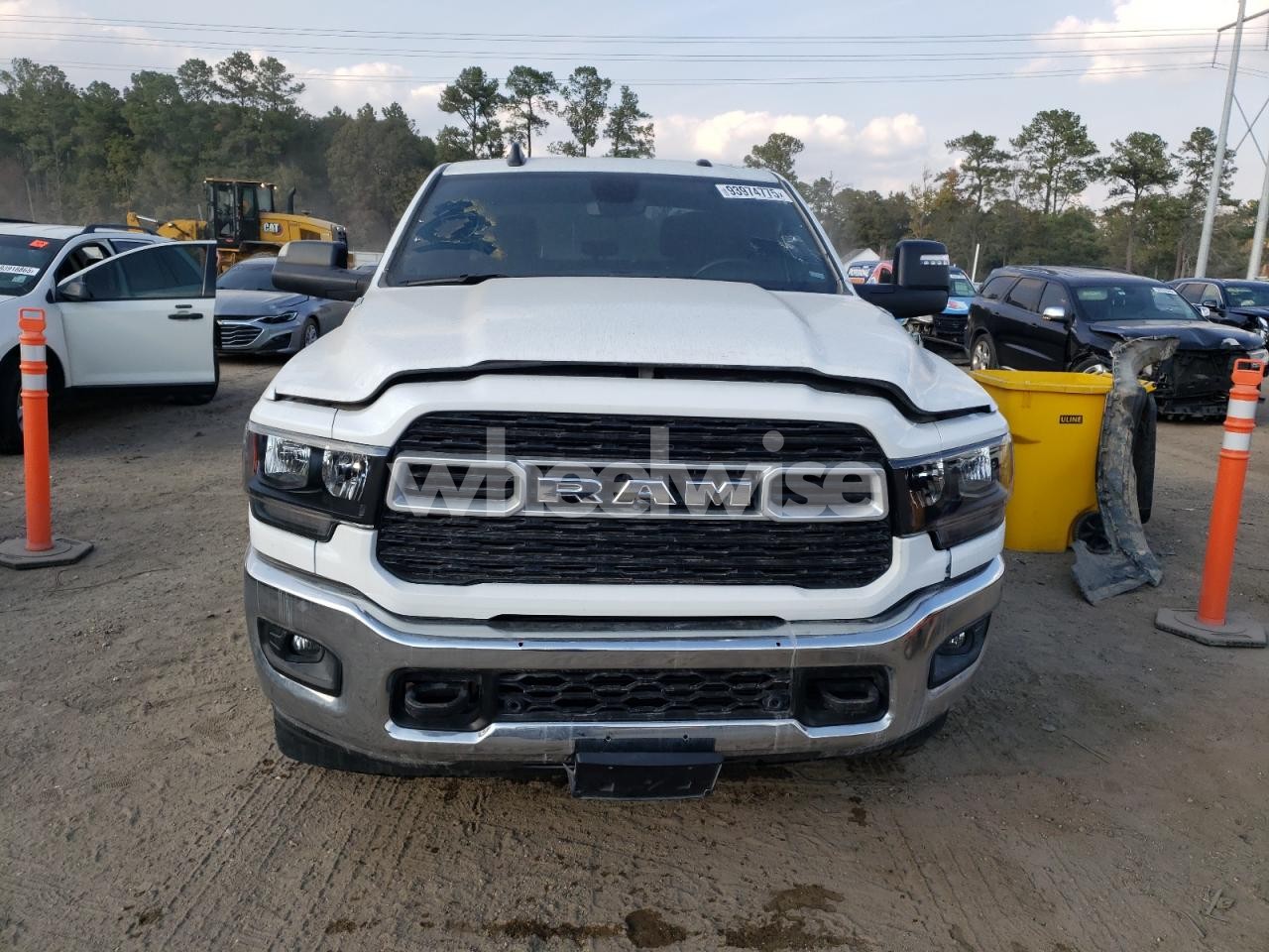 Photo 5 of 2024 RAM 2500 BIG HORN (VIN 3C6UR5DL1RG266801)