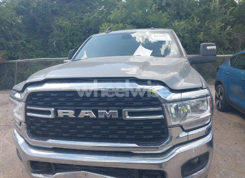 Photo 12 of 2024 Ram 2500 BIG HORN 4X4 6'4 BOX (VIN 3C6UR5DL1RG336569)