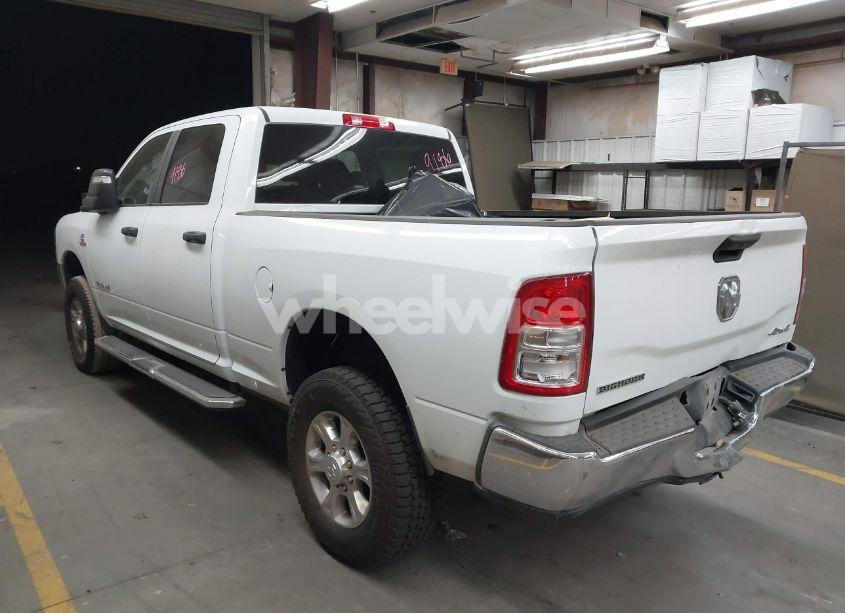 Photo 3 of 2024 Ram 2500 BIG HORN 4X4 6'4 BOX (VIN 3C6UR5DL1RG338595)