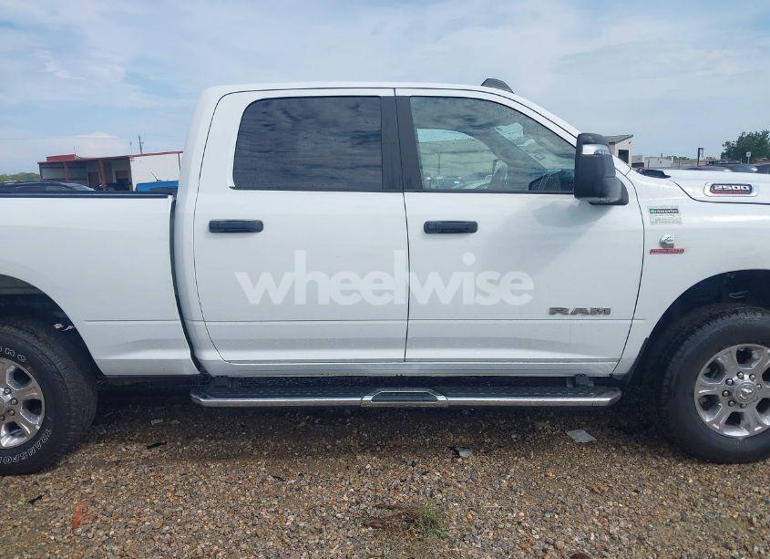 Photo 13 of 2024 Ram 2500 BIG HORN 4X4 6'4 BOX (VIN 3C6UR5DL1RG338631)
