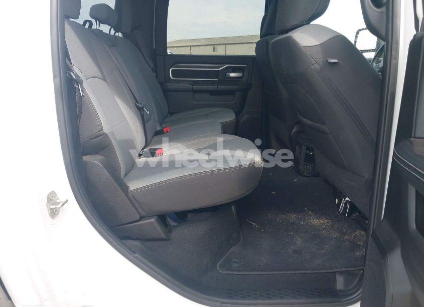 Photo 8 of 2024 Ram 2500 BIG HORN 4X4 6'4 BOX (VIN 3C6UR5DL1RG338631)