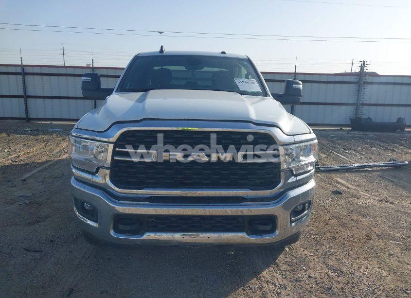 Photo 13 of 2024 Ram 2500 BIG HORN 4X4 6'4 BOX (VIN 3C6UR5DL1RG348964)