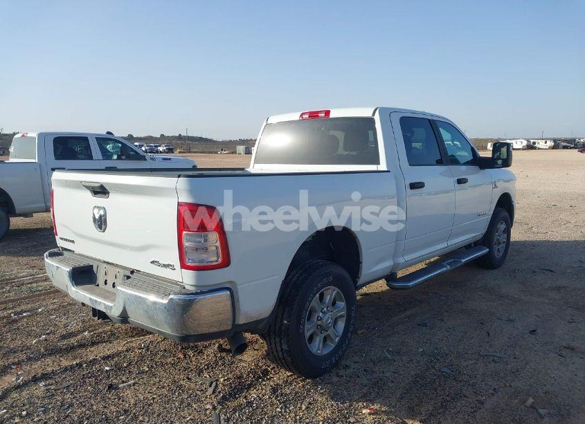 Photo 4 of 2024 Ram 2500 BIG HORN 4X4 6'4 BOX (VIN 3C6UR5DL1RG348964)