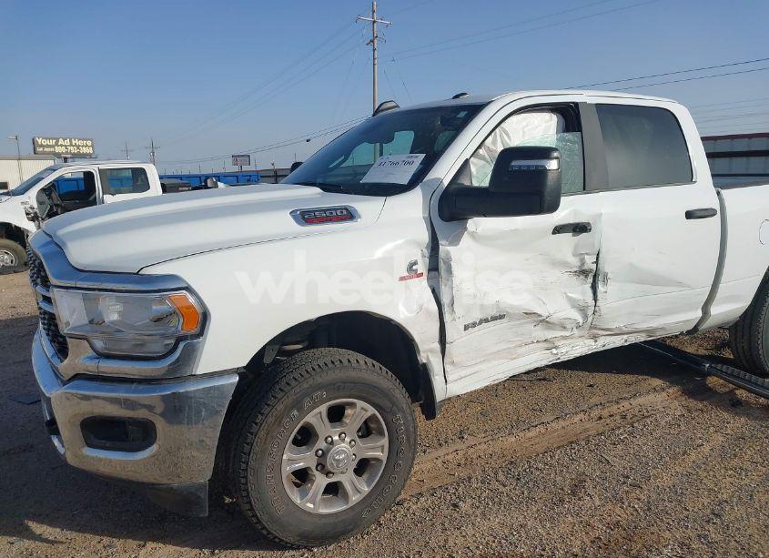 Photo 6 of 2024 Ram 2500 BIG HORN 4X4 6'4 BOX (VIN 3C6UR5DL1RG348964)