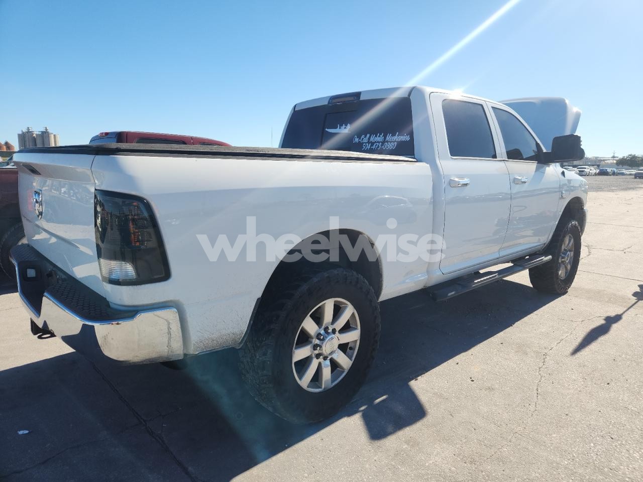 Photo 3 of 2015 RAM 2500 SLT N/A (VIN 3C6UR5DL2FG526845)