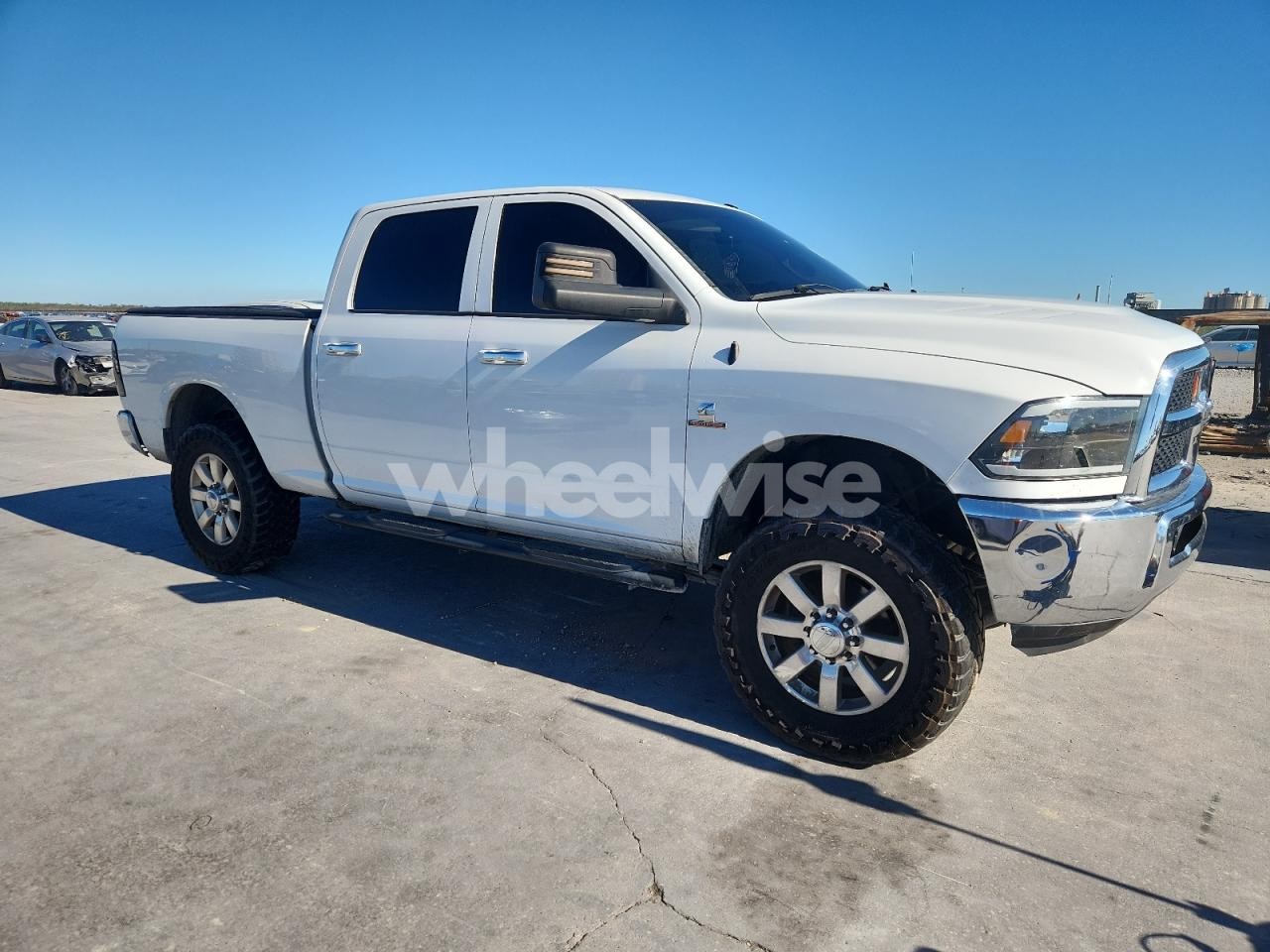 Photo 4 of 2015 RAM 2500 SLT N/A (VIN 3C6UR5DL2FG526845)