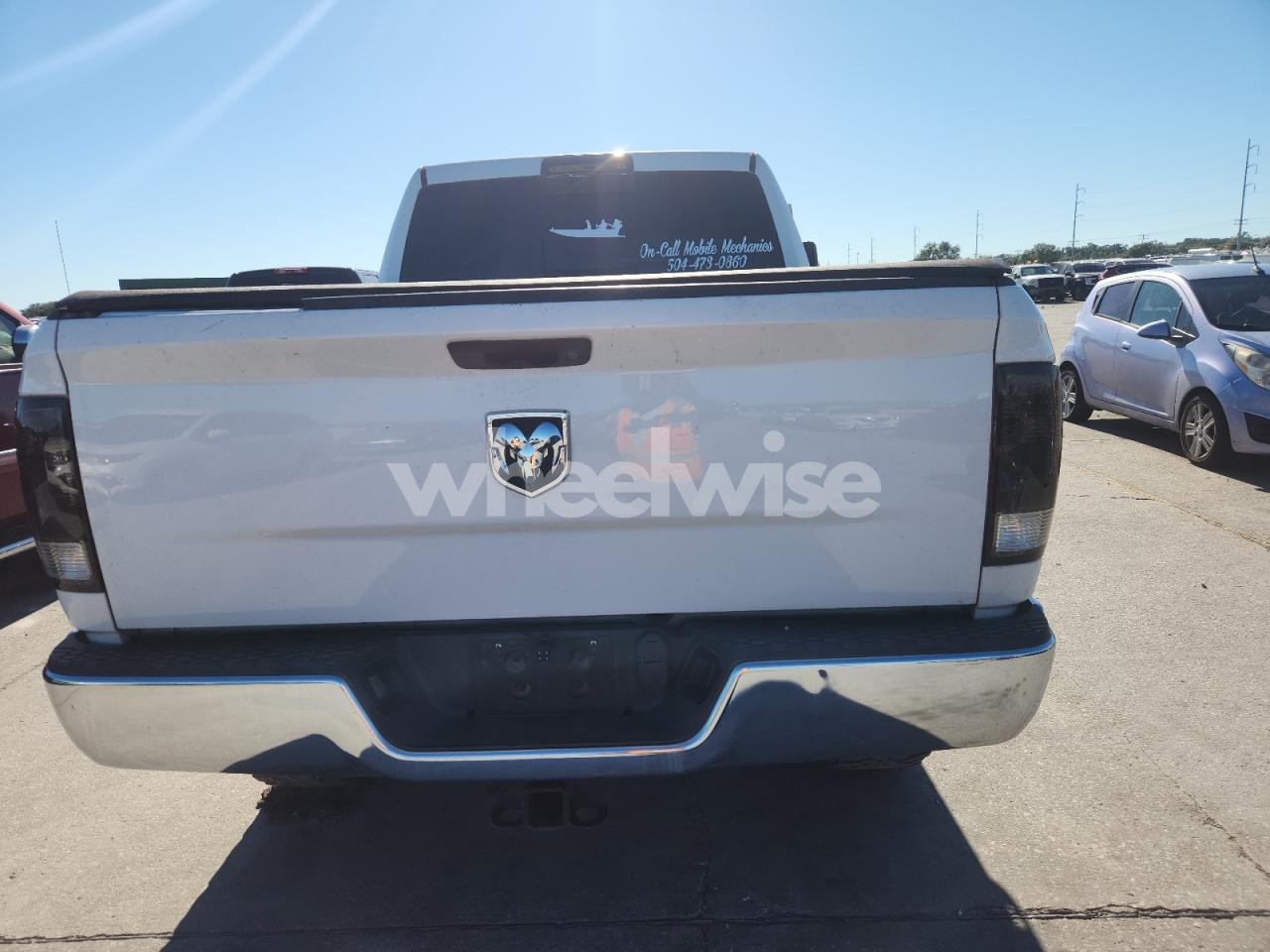 Photo 6 of 2015 RAM 2500 SLT N/A (VIN 3C6UR5DL2FG526845)