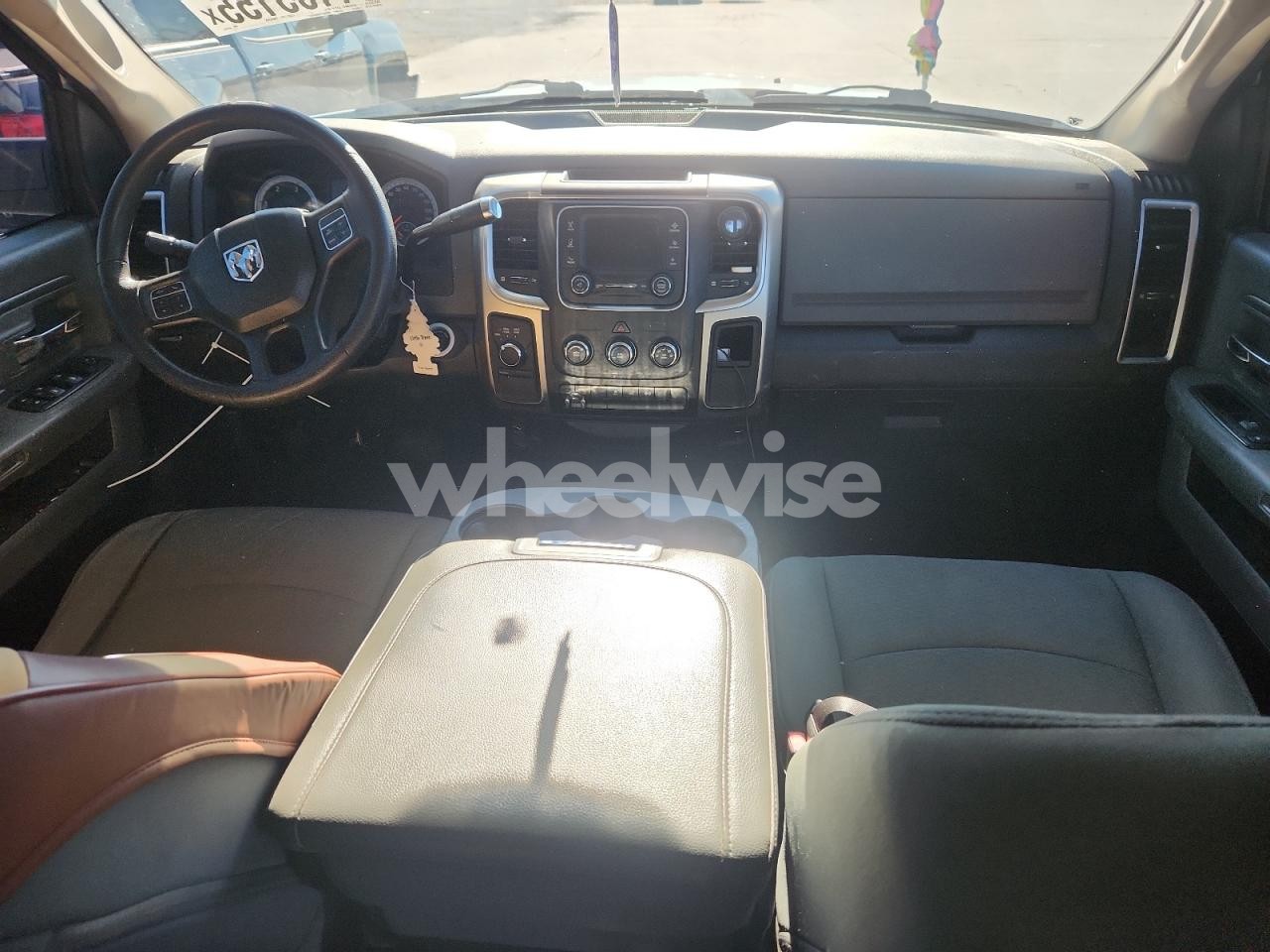 Photo 8 of 2015 RAM 2500 SLT N/A (VIN 3C6UR5DL2FG526845)