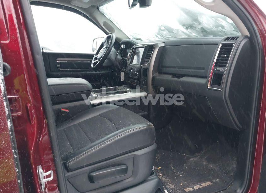 Photo 5 of 2018 Ram 2500 BIG HORN 4X4 6'4 BOX (VIN 3C6UR5DL2JG342112)