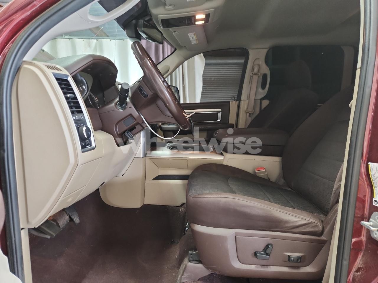 Photo 7 of 2018 RAM 2500 SLT N/A (VIN 3C6UR5DL2JG405547)