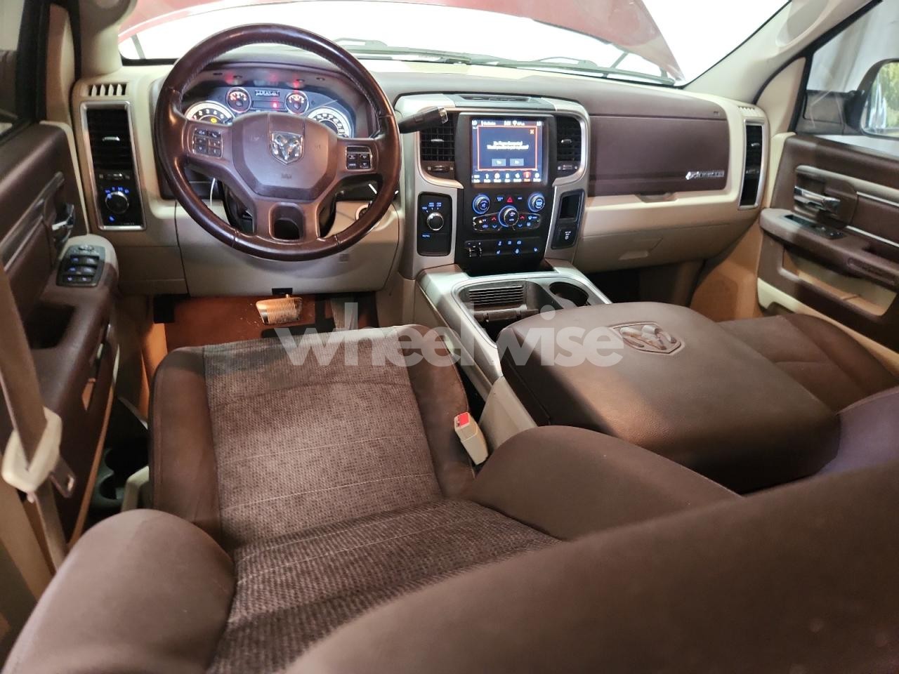 Photo 8 of 2018 RAM 2500 SLT N/A (VIN 3C6UR5DL2JG405547)