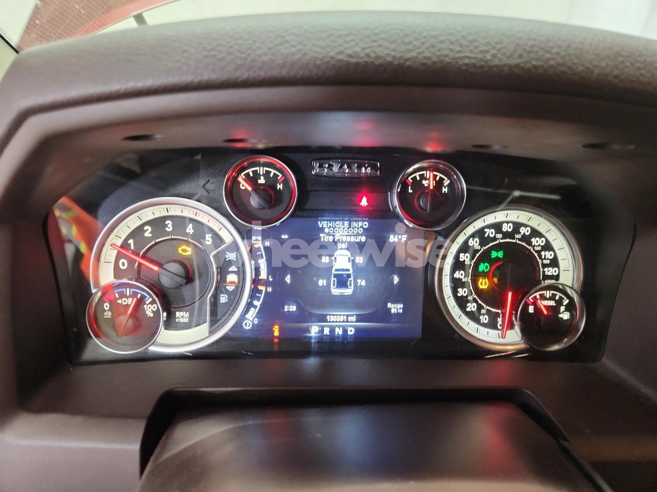 Photo 9 of 2018 RAM 2500 SLT N/A (VIN 3C6UR5DL2JG405547)