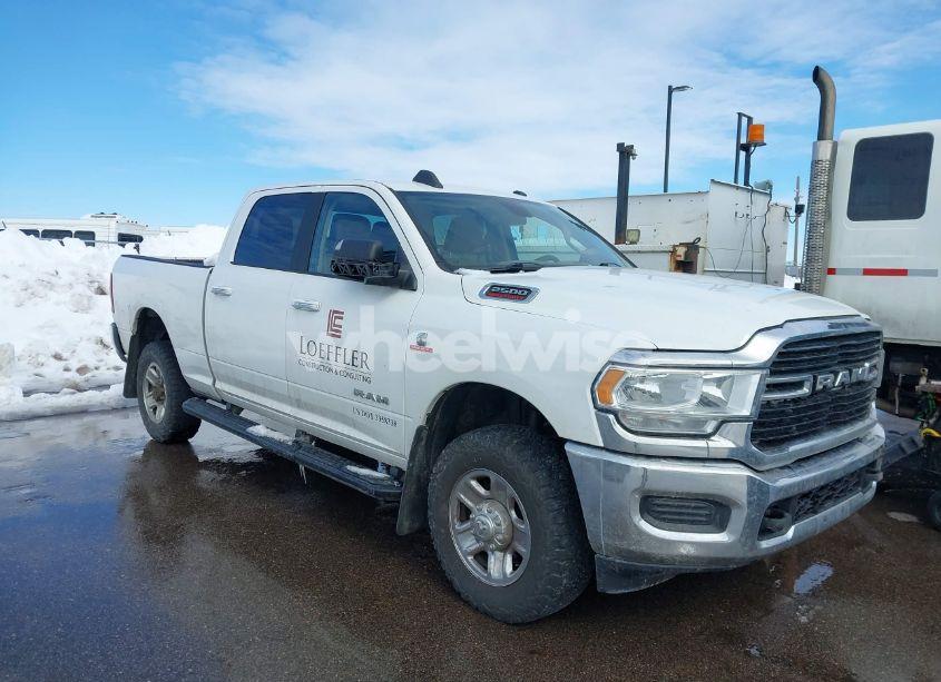 2019 Ram 2500 BIG HORN 4X4 6'4 BOX (VIN 3C6UR5DL2KG518920) main photo
