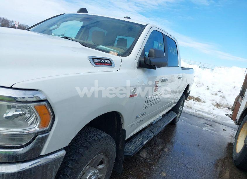 Photo 14 of 2019 Ram 2500 BIG HORN 4X4 6'4 BOX (VIN 3C6UR5DL2KG518920)