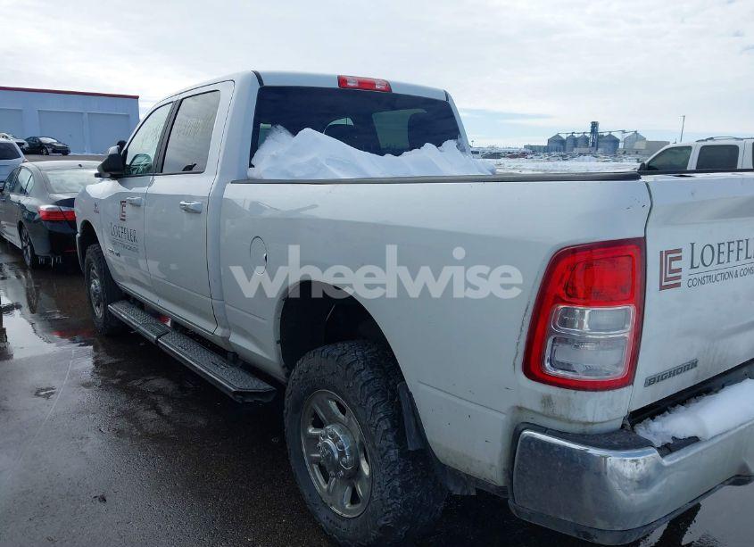 Photo 3 of 2019 Ram 2500 BIG HORN 4X4 6'4 BOX (VIN 3C6UR5DL2KG518920)