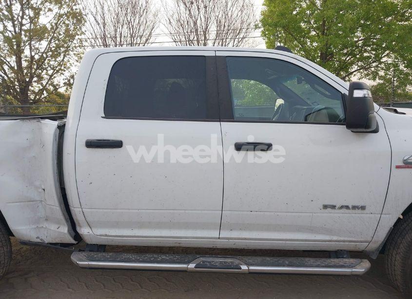 Photo 13 of 2024 Ram 2500 BIG HORN 4X4 6'4 BOX (VIN 3C6UR5DL2RG247688)