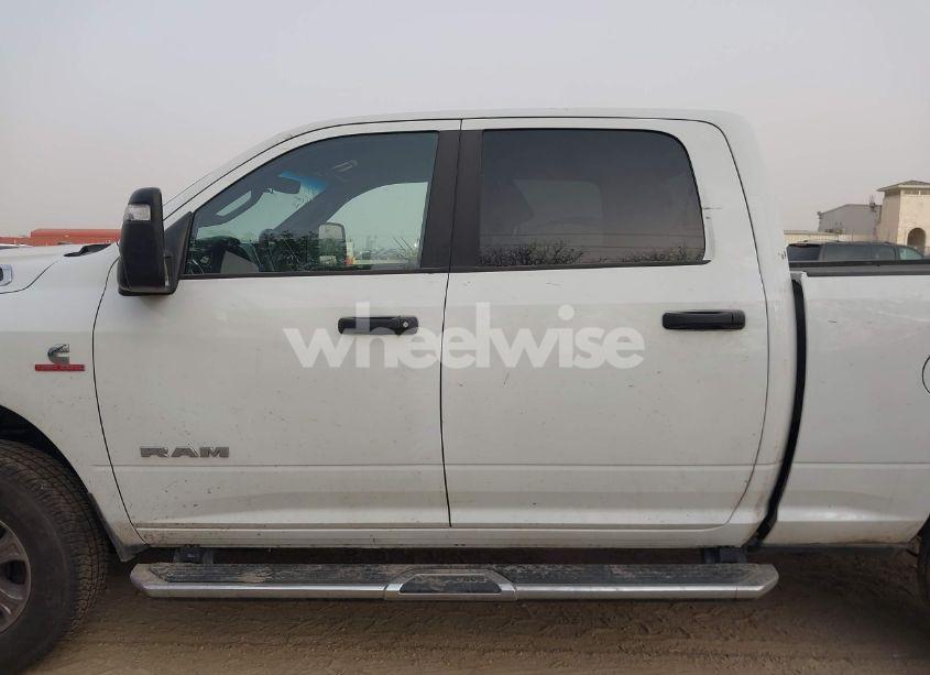 Photo 14 of 2024 Ram 2500 BIG HORN 4X4 6'4 BOX (VIN 3C6UR5DL2RG247688)