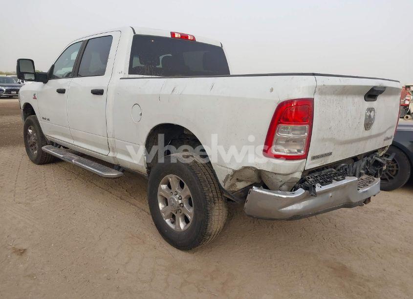 Photo 3 of 2024 Ram 2500 BIG HORN 4X4 6'4 BOX (VIN 3C6UR5DL2RG247688)