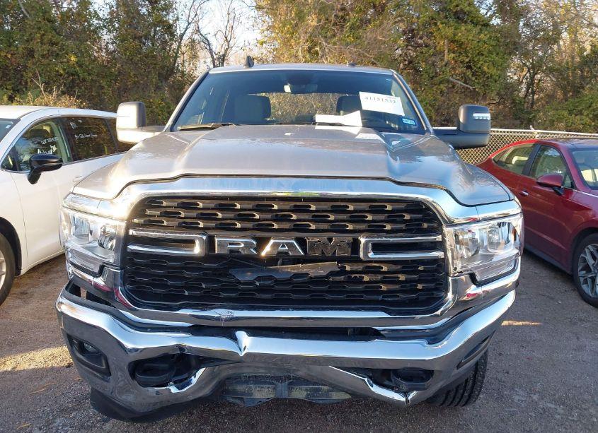 Photo 6 of 2024 Ram 2500 BIG HORN 4X4 6'4 BOX (VIN 3C6UR5DL2RG339982)