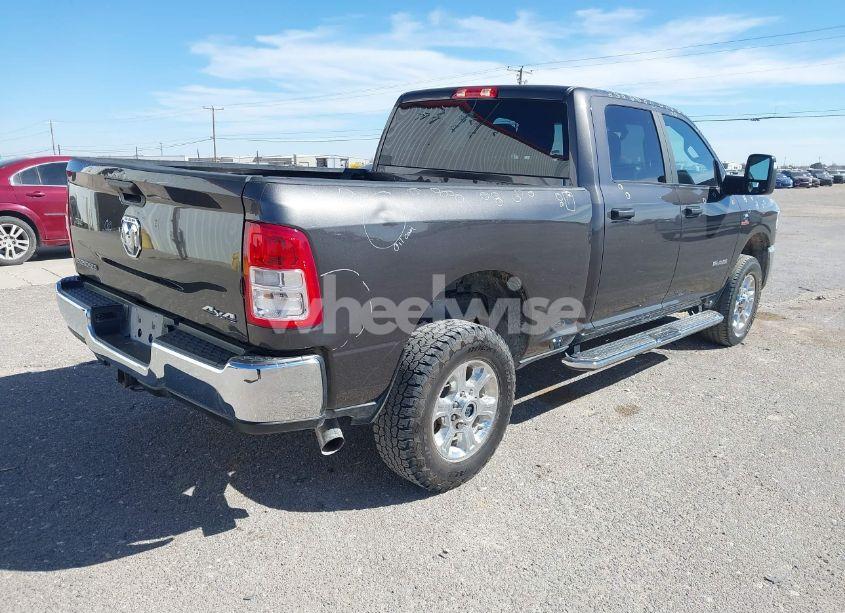 Photo 4 of 2024 Ram 2500 BIG HORN 4X4 6'4 BOX (VIN 3C6UR5DL3RG233122)