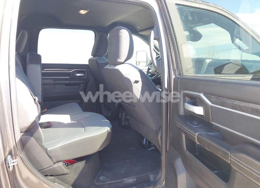 Photo 8 of 2024 Ram 2500 BIG HORN 4X4 6'4 BOX (VIN 3C6UR5DL3RG233122)