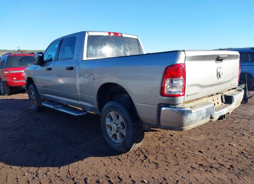 Photo 3 of 2024 Ram 2500 (VIN 3C6UR5DL3RG266668)