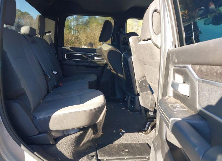 Photo 8 of 2024 Ram 2500 (VIN 3C6UR5DL3RG266668)