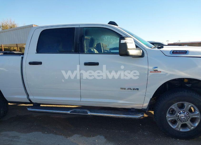 Photo 13 of 2024 Ram 2500 BIG HORN 4X4 6'4 BOX (VIN 3C6UR5DL3RG283485)