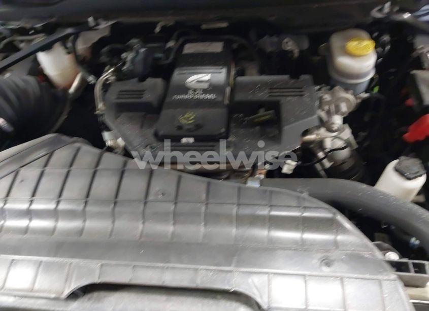 Photo 10 of 2024 Ram 2500 BIG HORN 4X4 6'4 BOX (VIN 3C6UR5DL3RG285821)