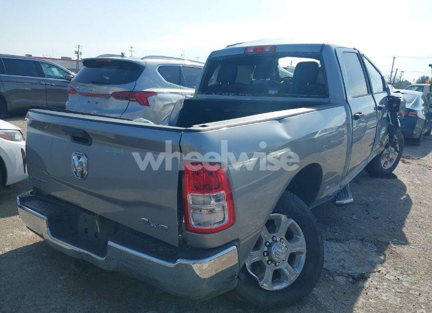 Photo 4 of 2024 Ram 2500 BIG HORN 4X4 6'4 BOX (VIN 3C6UR5DL3RG338405)