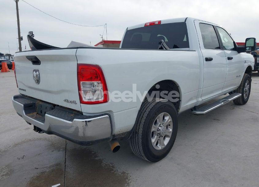 Photo 4 of 2024 Ram 2500 BIG HORN 4X4 6'4 BOX (VIN 3C6UR5DL3RG339974)