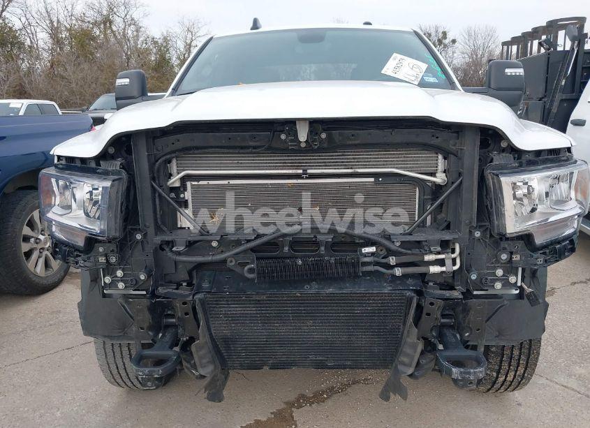 Photo 6 of 2024 Ram 2500 BIG HORN 4X4 6'4 BOX (VIN 3C6UR5DL3RG339974)