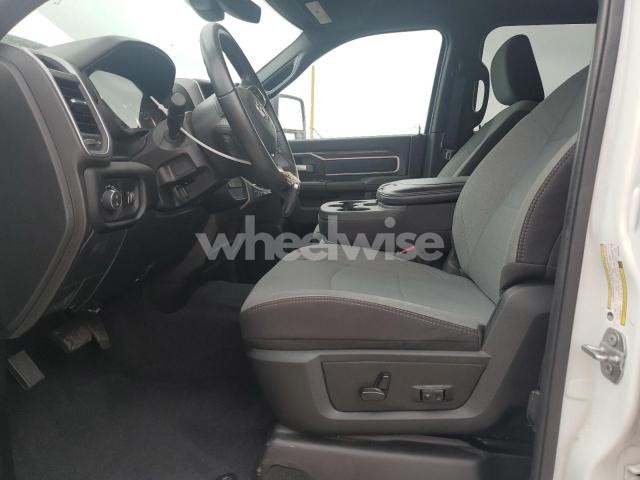 Photo 2 of 2024 RAM 2500 BIG HORN (VIN 3C6UR5DL3RG343538)