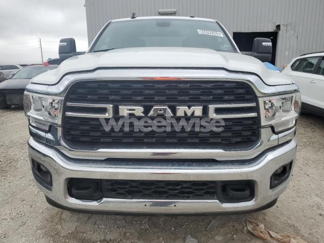 Photo 6 of 2024 RAM 2500 BIG HORN (VIN 3C6UR5DL3RG343538)